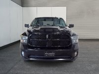 2019 Ram 1500 Classic Express Blackout Crewcab V8 4x4-1