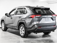 Toyota RAV4 LE 2021-3