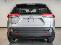 Toyota RAV4 LE 2023-4