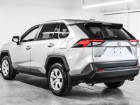 Toyota RAV4 LE 2023-3