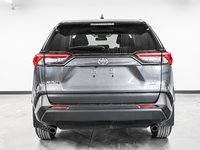 Toyota RAV4 LE 2024-4