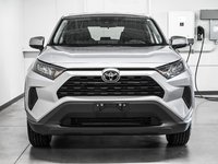 Toyota RAV4 LE 2024-1