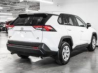 Toyota RAV4 LE 2024-5