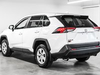 Toyota RAV4 LE 2024-3