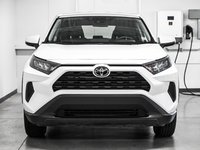Toyota RAV4 LE 2024-1