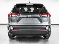 Toyota RAV4 LE 2024-4