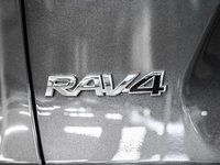Toyota RAV4 LE 2024-6