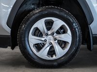 Toyota RAV4 LE 2023-3