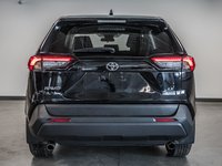 Toyota RAV4 LE 2024-6