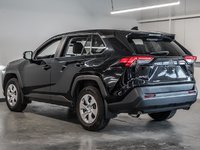 Toyota RAV4 LE 2024-5