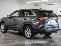 Toyota RAV4 LE 2024-4