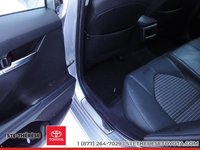 Toyota Camry SE 2023-6