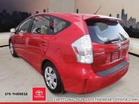 Toyota Prius v HYBRID 2013-4