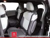 Toyota Sienna XSE AWD HYBRID 2022-6