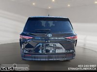 2021 Toyota SIENNA LE-2