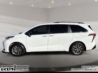 2022 Toyota SIENNA XSE Hybrid-4
