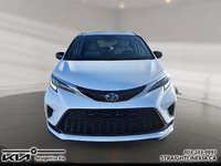 2022 Toyota SIENNA XSE Hybrid-1