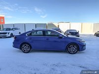 2022 Kia Forte EX Premium-5