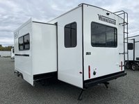 2026 Winnebago THRIVE 25RLS-2