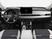 2026 Mitsubishi Outlander LE-4