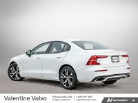 2022 Volvo S60 Recharge R-Design-3