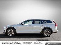 2025 Volvo V60 Cross Country Plus-2
