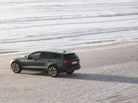 2026 Volvo V60 Cross Country Ultra-1