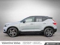2022 Volvo XC40 R-Design-2