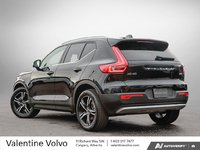 2025 Volvo XC40 Core Bright Theme-3