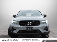 2025 Volvo XC40 Plus Dark Theme-1
