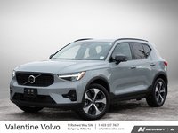 2025 Volvo XC40 Plus Dark Theme-0