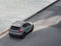 2026 Volvo XC40 Plus (Dark Theme)-1