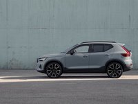 2026 Volvo XC40 Plus (Dark Theme)-2