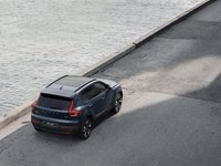 2026 Volvo XC40 Plus (Dark Theme)-1