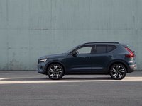 2026 Volvo XC40 Plus (Dark Theme)-2