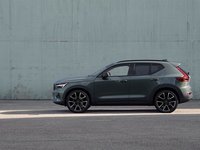 2026 Volvo XC40 Ultra (Dark Theme)-2