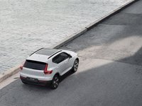 2026 Volvo XC40 Plus (Dark Theme)-1