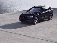 2025 Volvo XC60 Plug-in hybrid Plus-1