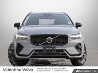 2025 Volvo XC60 Plug-In Hybrid Core Dark Theme-1