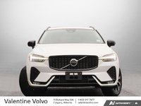 2025 Volvo XC60 Core Dark Theme-1