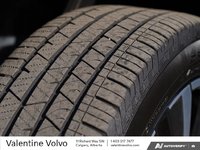 2025 Volvo XC60 Plus Dark Theme-6