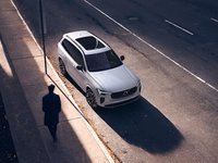 2026 Volvo XC90 Plug-in hybrid Plus 7-Seater (Dark Theme)-2