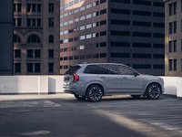 2026 Volvo XC90 Plug-in hybrid Plus 7-Seater (Dark Theme)-1