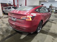 Tesla Model 3  2022-4