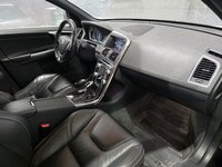 2017 Volvo XC60 T6 Drive-E R-Design-2