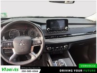 2024 Mitsubishi Outlander ES-7