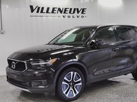 2020 Volvo XC40 MOMENTUM-0
