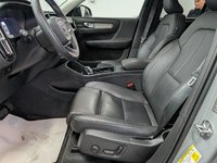 2024 Volvo XC40 PLUS DARK THEME-4