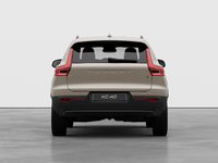 Volvo XC40 Plus Dark Theme 2026-5
