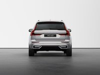 2025 Volvo XC60 Plug-In Hybrid Ultra Dark Theme-3